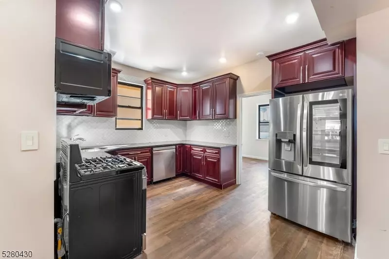 Irvington Twp., NJ 07111,120 Paine Ave #3R