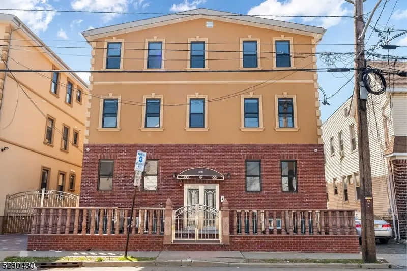 Irvington Twp., NJ 07111,116 Paine Ave #2L