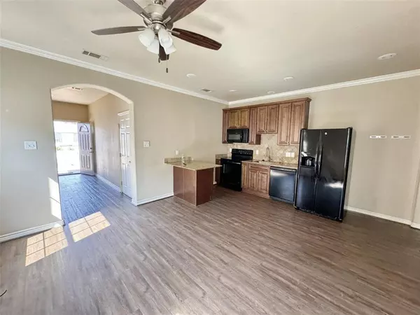 Kaufman, TX 75142,811 S Wilson Street