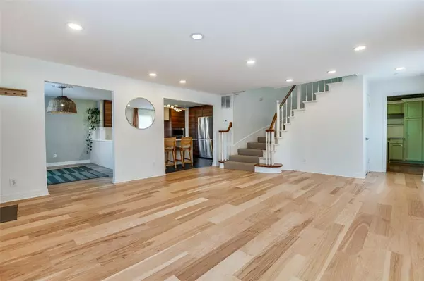 Dallas, TX 75208,1112 Kings Highway