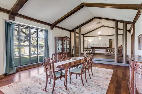 Arlington, TX 76013,1213 Greenbriar Lane