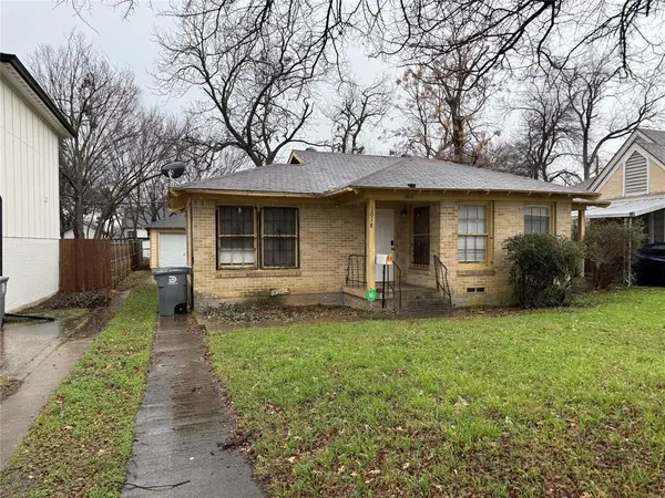 1018 E Waco Avenue, Dallas, TX 75216