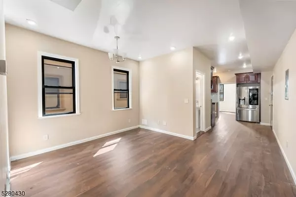 Irvington Twp., NJ 07111,116 Paine Ave #2L