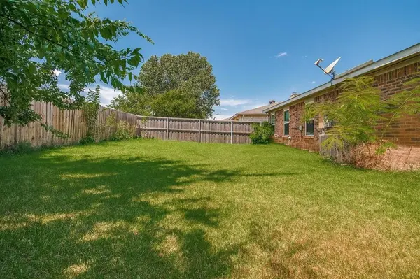 Arlington, TX 76018,734 Port Richmond Way