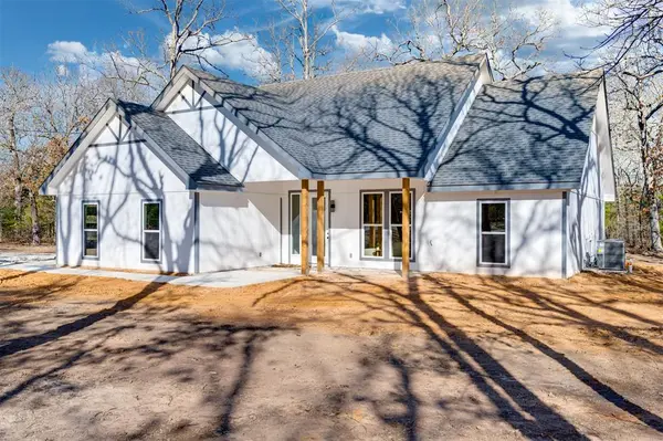 Sumner, TX 75486,260 Private Road 35407