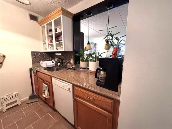 Rockaway Beach, NY 11693,7914 Rockaway Beach BLVD #3L