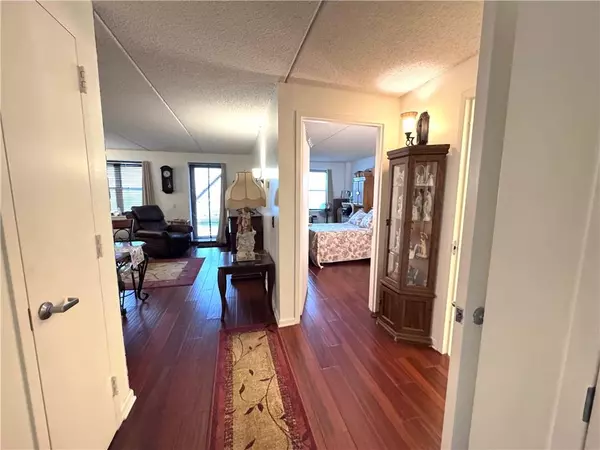 Rockaway Beach, NY 11693,7914 Rockaway Beach BLVD #3L