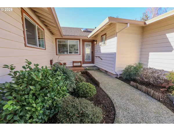 Roseburg, OR 97471,1682 NW HOPPER CT