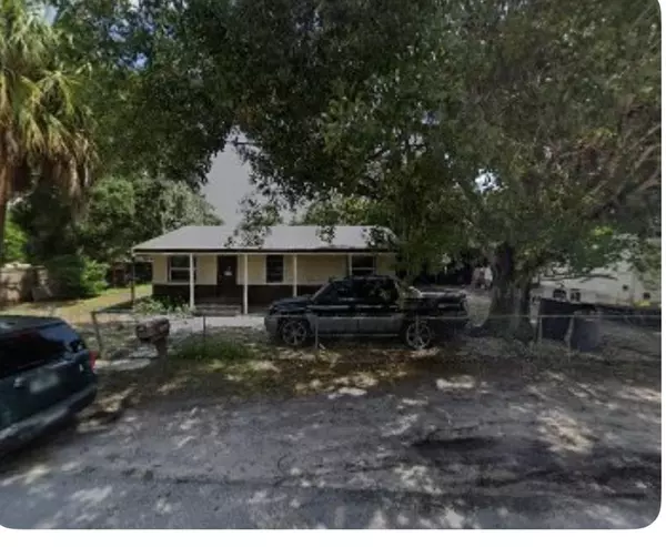 Fort Pierce, FL 34950,2008 Easter Ave