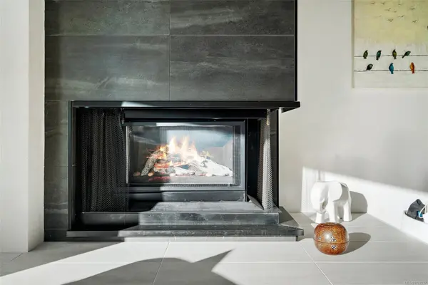 Saanich, BC V8X 3T9,909 Carolwood Dr #21