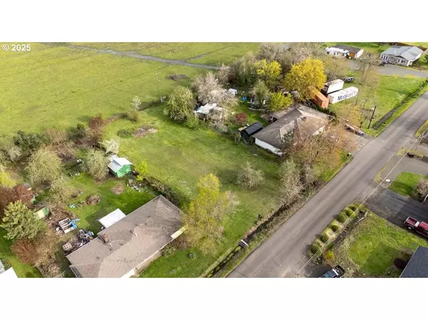 Lebanon, OR 97355,500 View LN