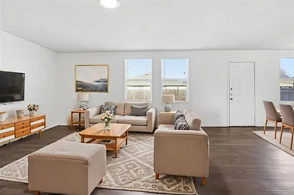 Burleson, TX 76028,1404 Cherokee Rose Lane