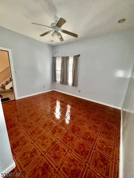 Elizabeth City, NJ 07202,131 Bellevue St