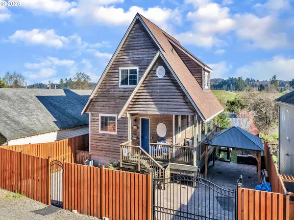 90589 CLARK RD, Warrenton, OR 97146