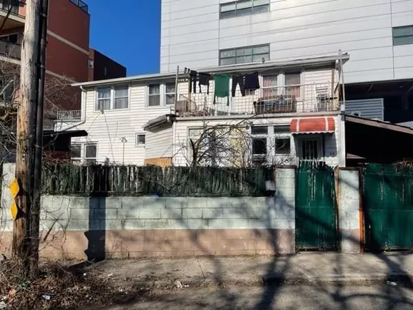 Brooklyn, NY 11235,38 Brighton 2 PL