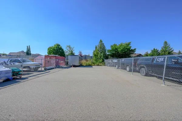 Clairmont, AB T8X 0K7,15612 102 ST #102