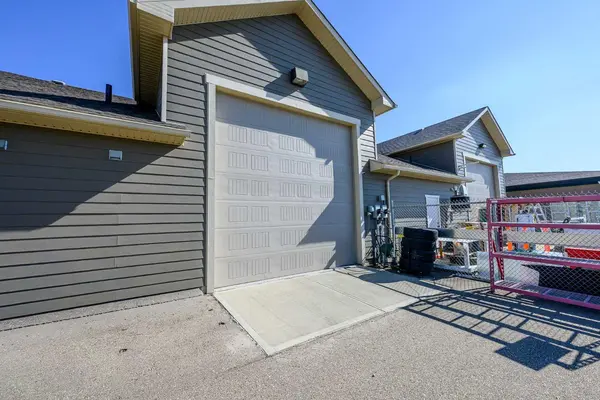 Clairmont, AB T8X 0K7,15612 102 ST #102