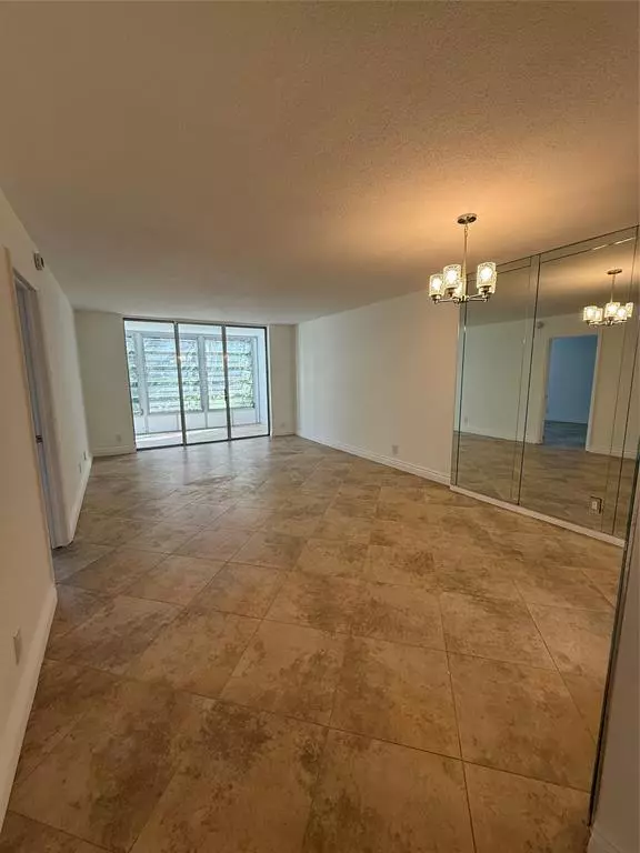 Lauderdale Lakes, FL 33313,3099 NW 48th Ave #260