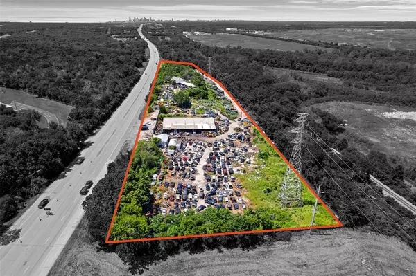 Hutchins, TX 75241,10466 S Central Expressway