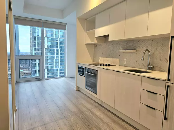 Toronto C08, ON M5B 0C5,82 Dalhousie ST #2518