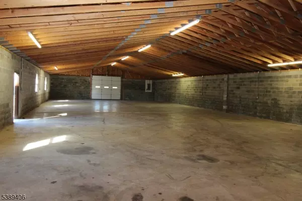 Kingwood Twp., NJ 08825,857 State Highway12