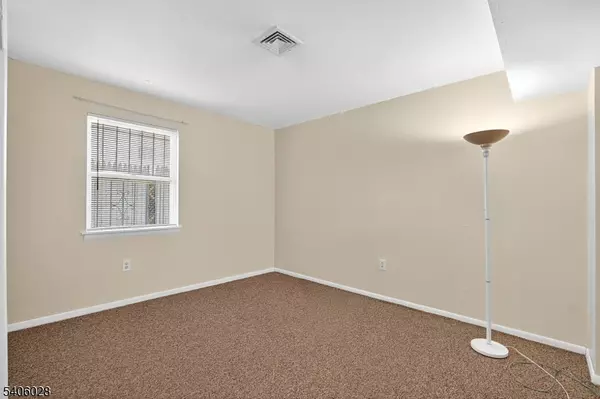 Jersey City, NJ 07302,87 Merseles St #1