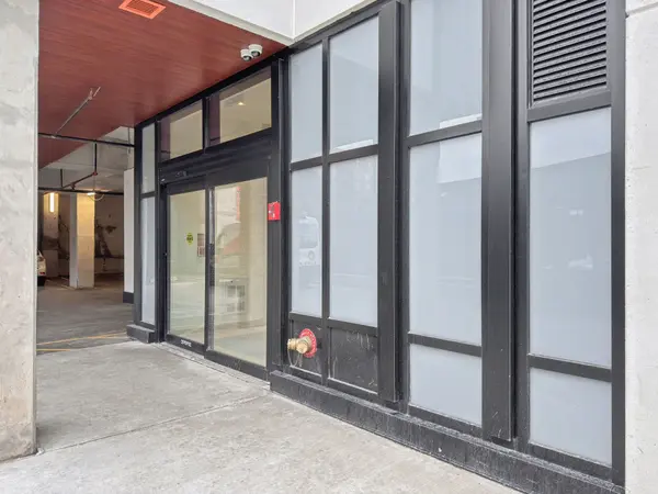 Toronto C01, ON M6R 2B2,181 Sterling RD #917