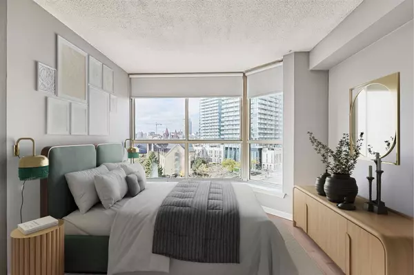 Toronto C01, ON M4Y 2W4,44 St Joseph ST #617