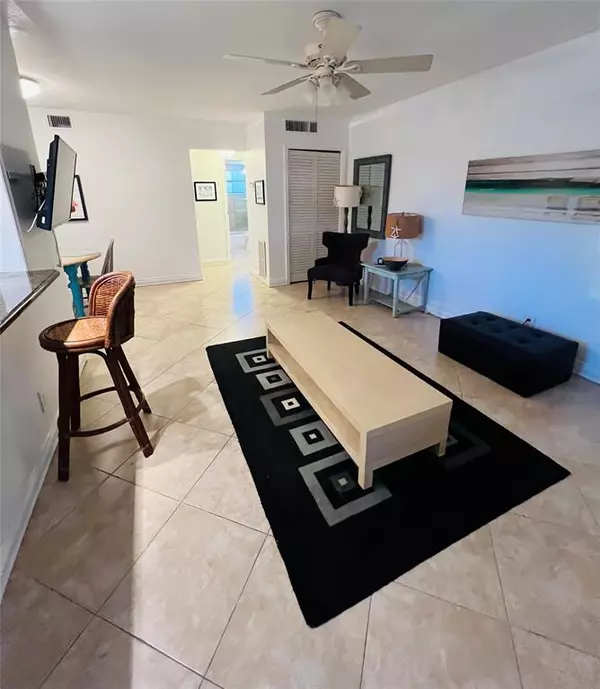 Fort Lauderdale, FL 33305,2404 NE 33 AVE #11