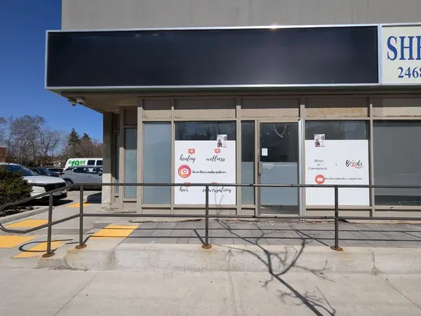 Toronto W04, ON M6M 5E2,2468 Eglinton AVE W #Unit 1