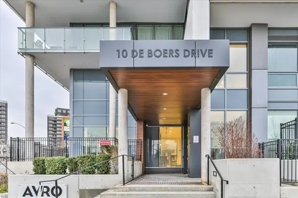 Toronto W05, ON M3J 0L6,10 De Boers DR #909