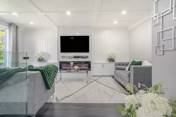 Welland, ON L3C 6C6,53 Brant AVE