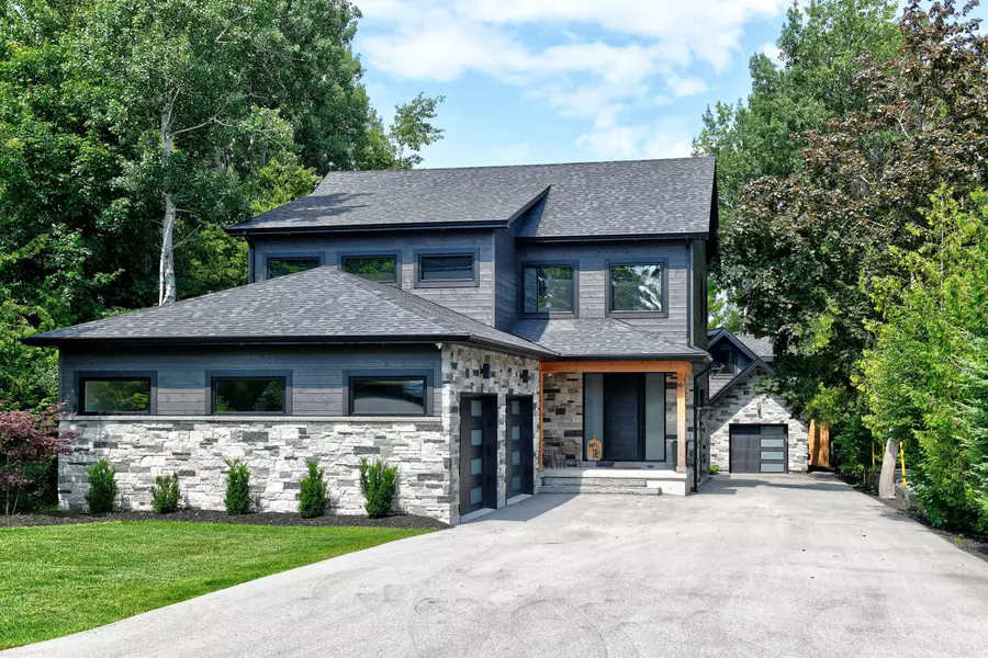 74 Arthur ST E, Blue Mountains, ON N0H 2P0