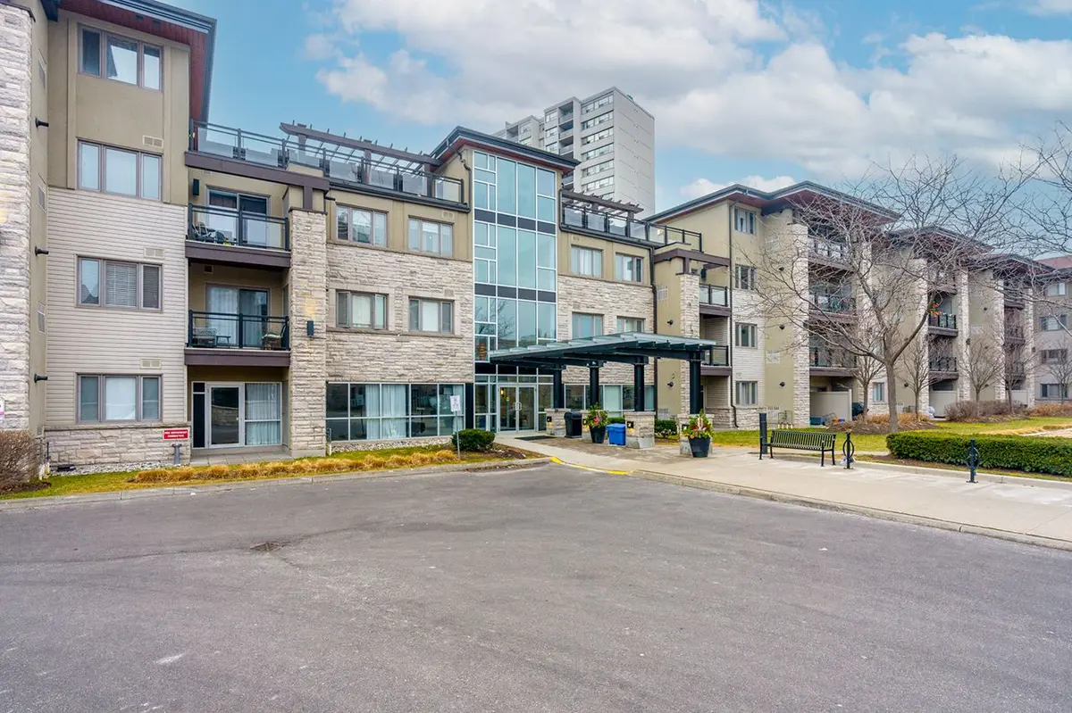 Mississauga, ON L5A 0A1,570 Lolita GDNS #402