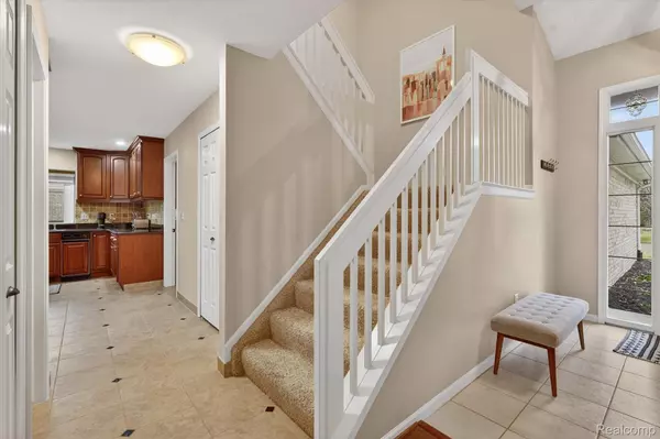 Canton, MI 48187,7393 Briargate DR