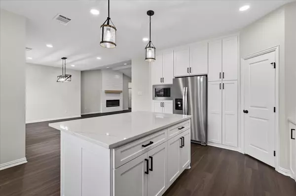 Mabank, TX 75147,117 Bexar Street