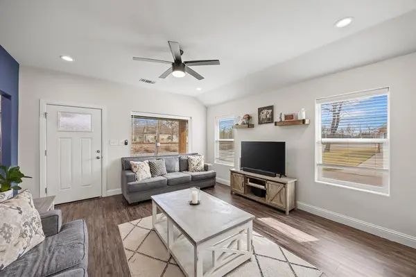 Sherman, TX 75090,800 N Broughton Street