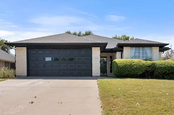 1314 Hyde Park Boulevard, Cleburne, TX 76033