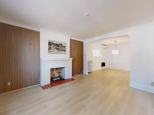 Toronto C10, ON M4S 2V6,55 Banff RD