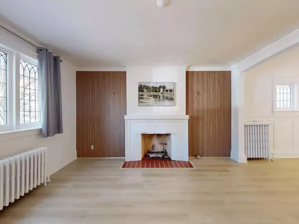 Toronto C10, ON M4S 2V6,55 Banff RD