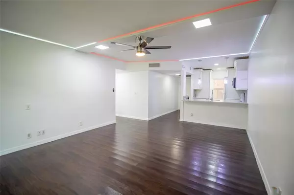 Coral Springs, FL 33065,8401 Royal Palm Blvd #8401