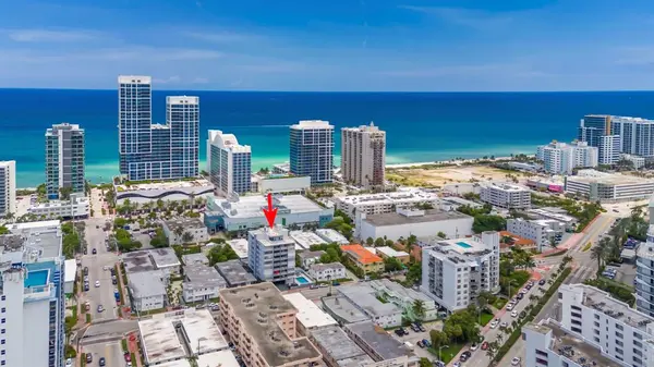 Miami Beach, FL 33141,6855 Abbott Ave #201