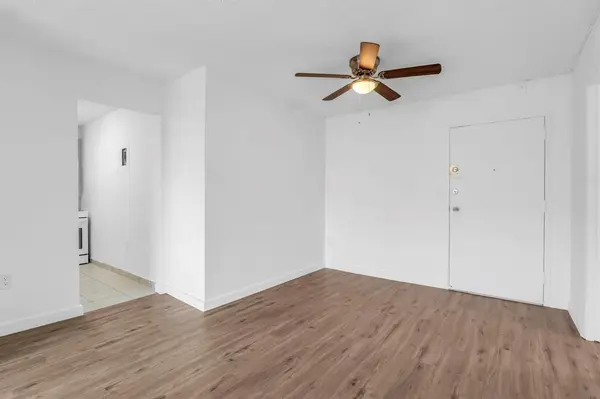 Miami, FL 33126,4801 NW 7th St #503-16