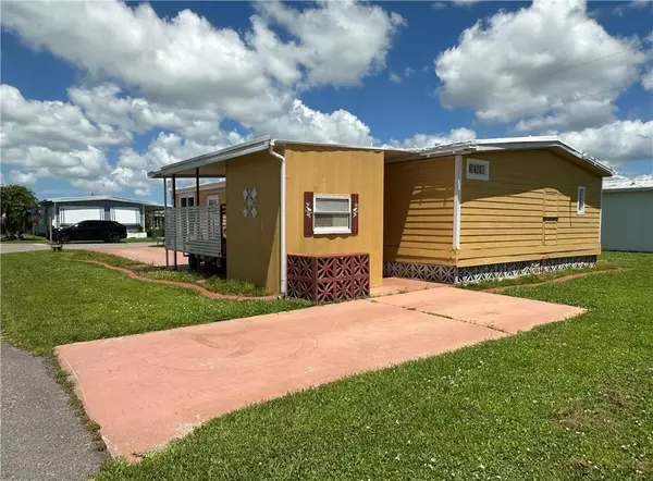 North Fort Myers, FL 33917,14700 Patrick Henry Rd #1