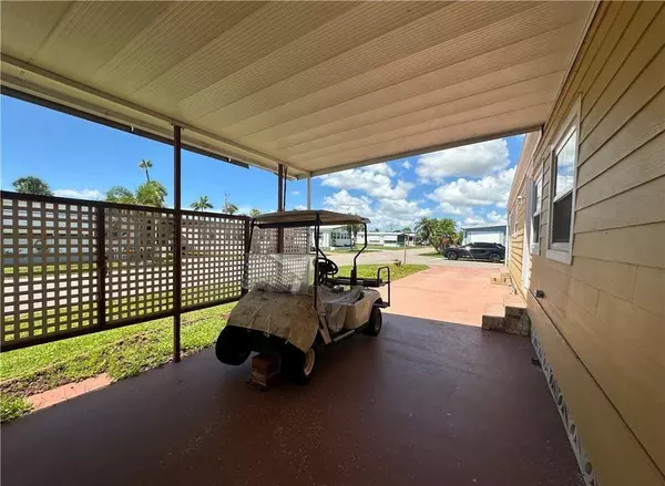 North Fort Myers, FL 33917,14700 Patrick Henry Rd #1