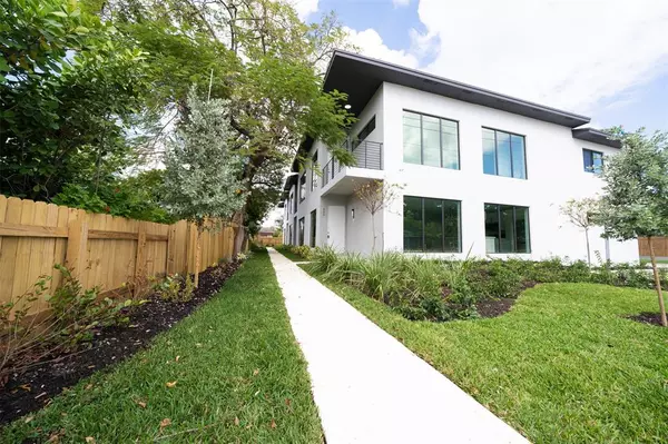 Oakland Park, FL 33309,333 NW 41st St #329