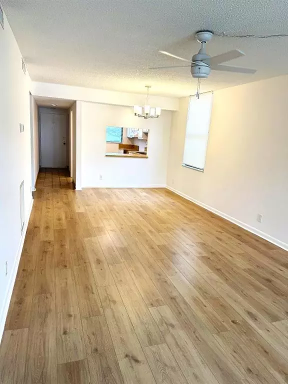 Coral Springs, FL 33065,8433 Forest Hills Dr #205