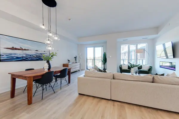 Collingwood, ON L9Y 0X3,1 HUME ST #525