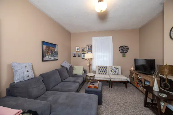 554 2nd AVE E #Upper Apartment, Owen Sound, ON N4K 2G6