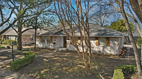 Dallas, TX 75228,8489 Banquo Drive